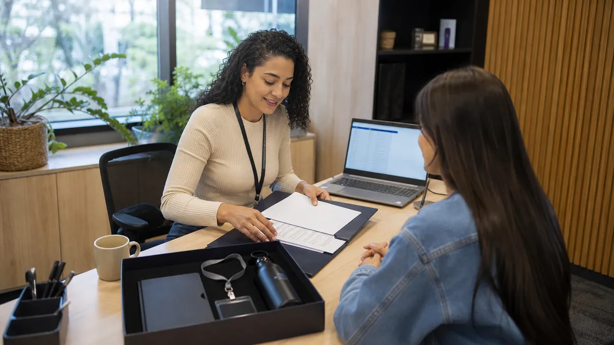 RH/onboarding em mesa